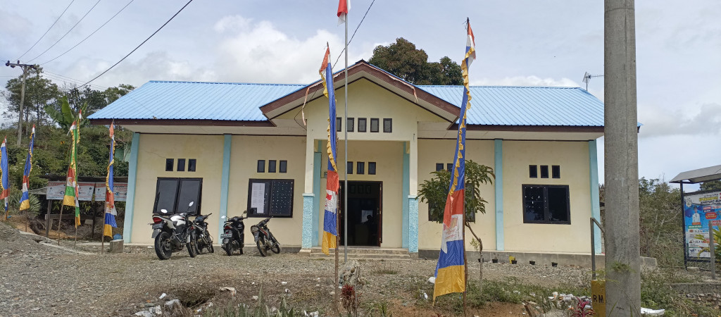 Balai Pertemuan sekaligus Kantor desa Kampung Bukit Sari